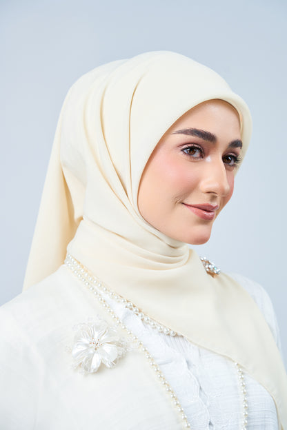Rhea Bawal in Lestari [Nude Yellow]