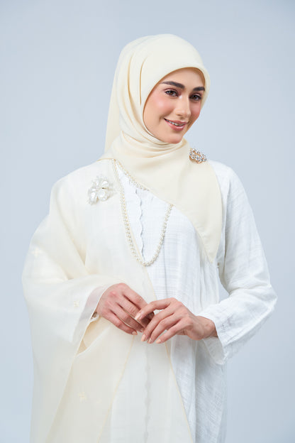 Selendang Rhea in Lestari [Nude Yellow]