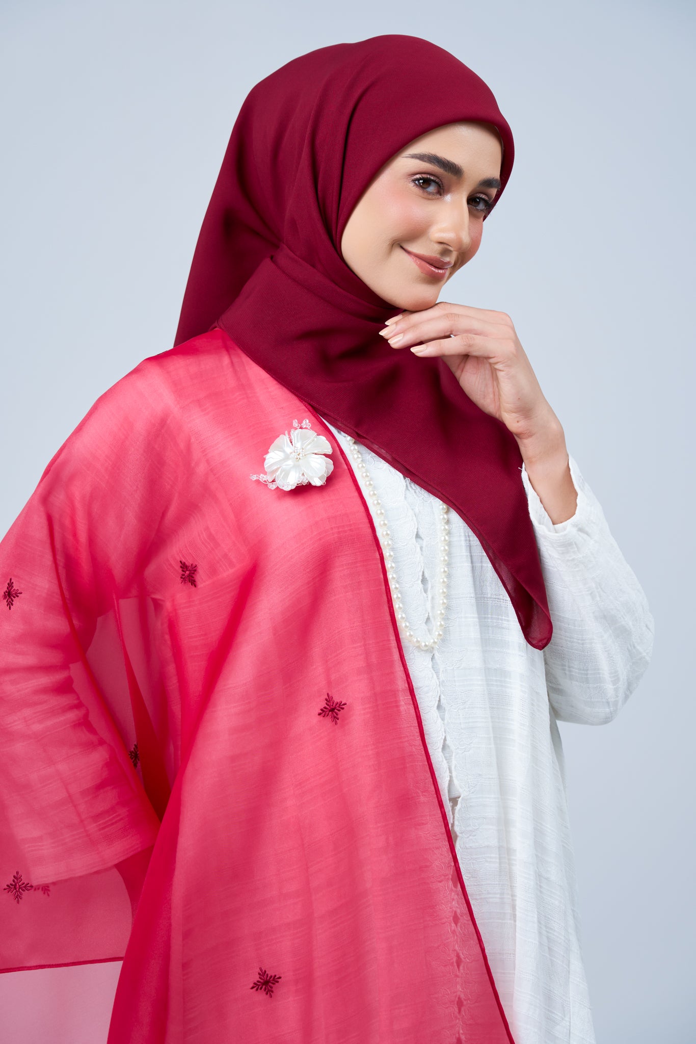Selendang Rhea in Mawar [Maroon]