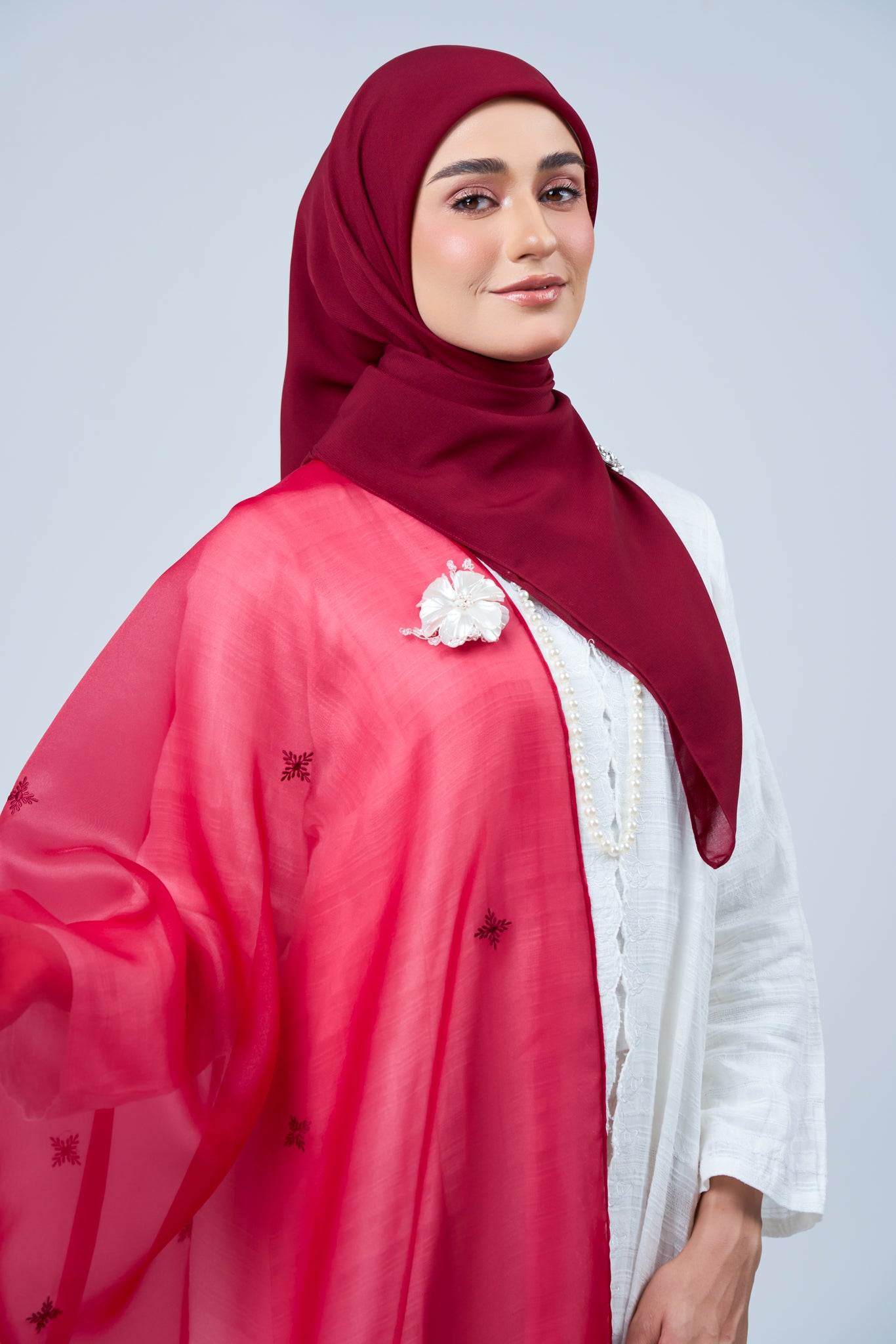 Selendang Rhea in Mawar [Maroon]
