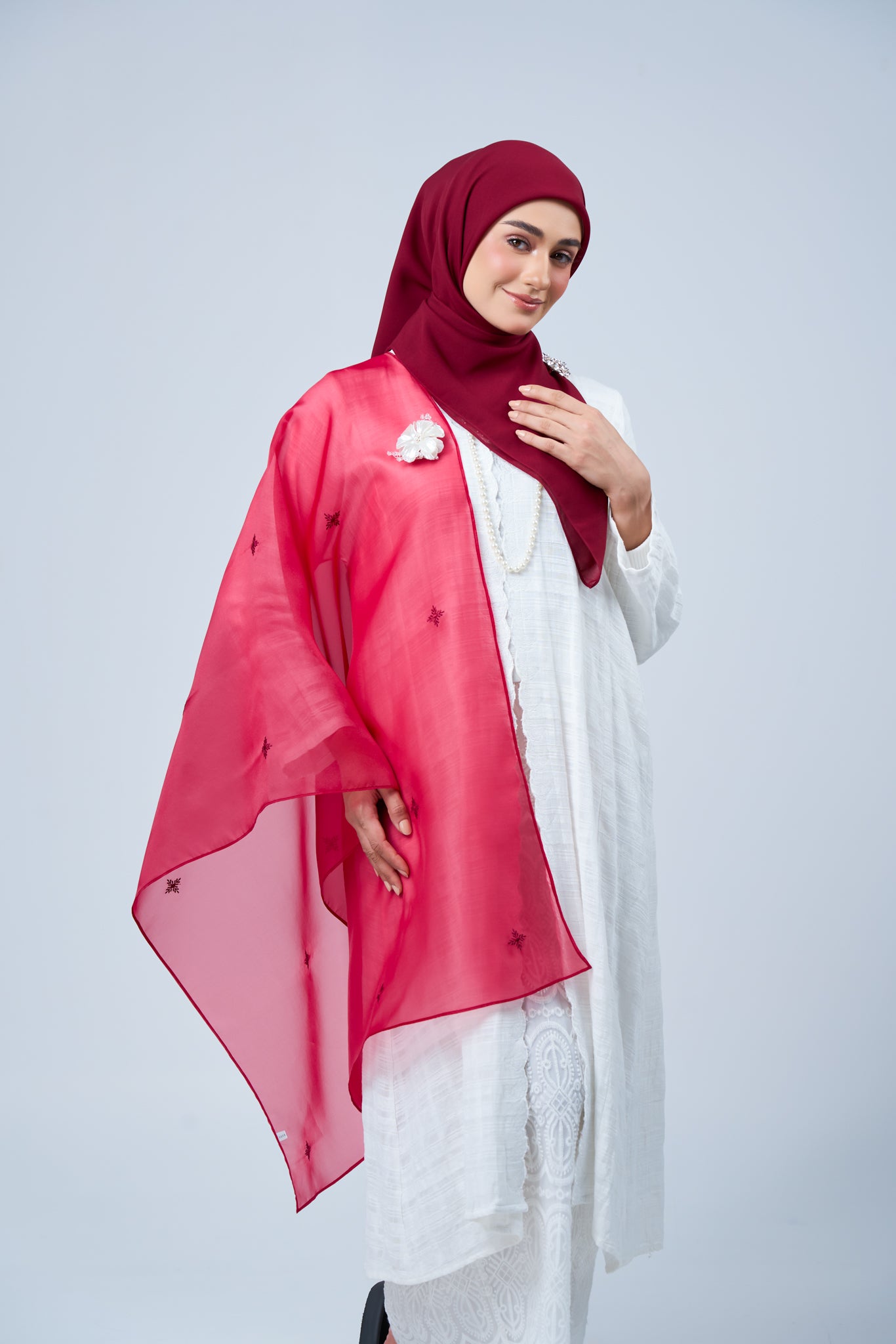 Selendang Rhea in Mawar [Maroon]