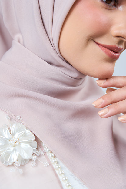 Rhea Bawal in Ratna [Ash]