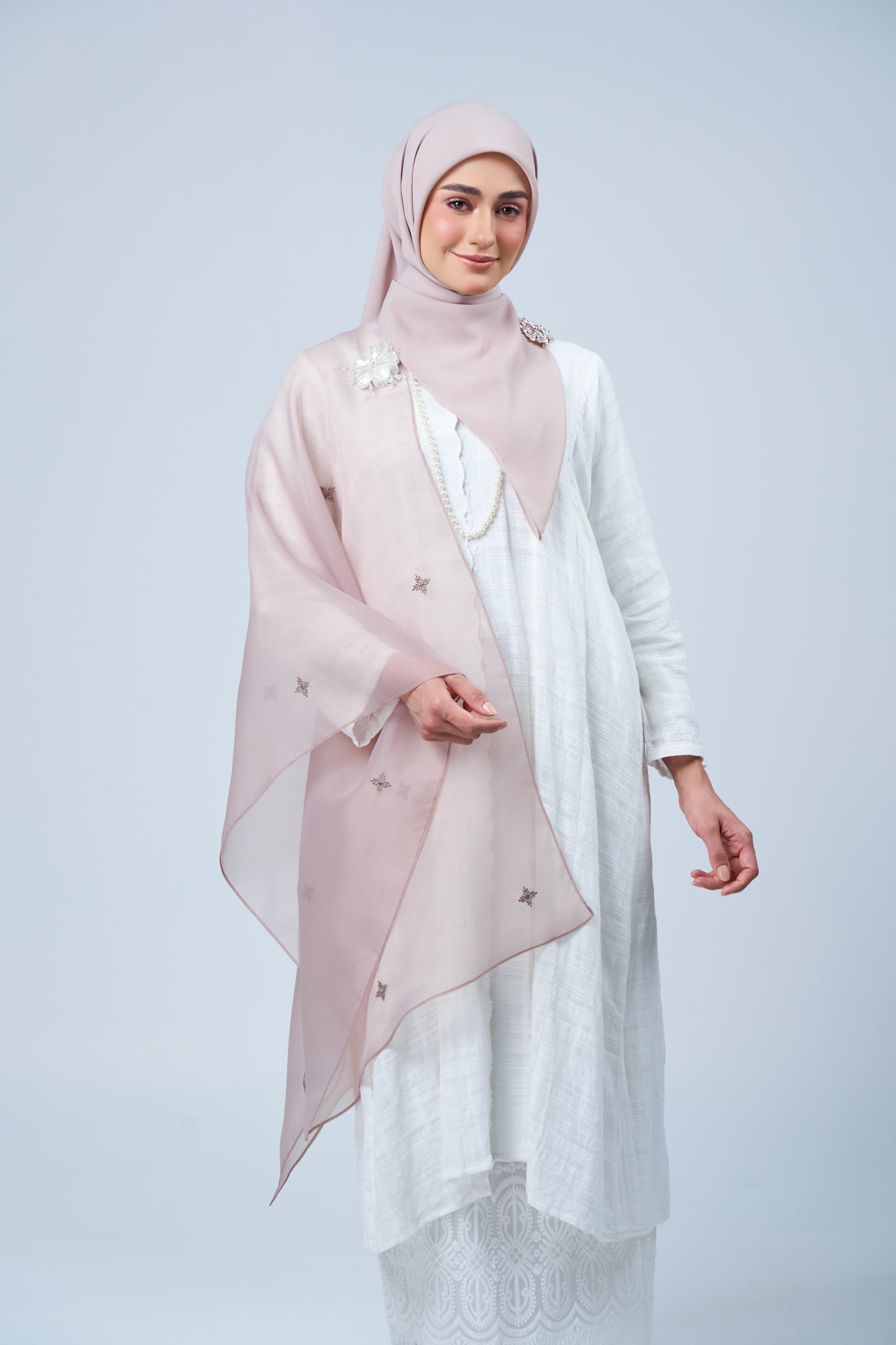 Selendang Rhea in Ratna [Ash]