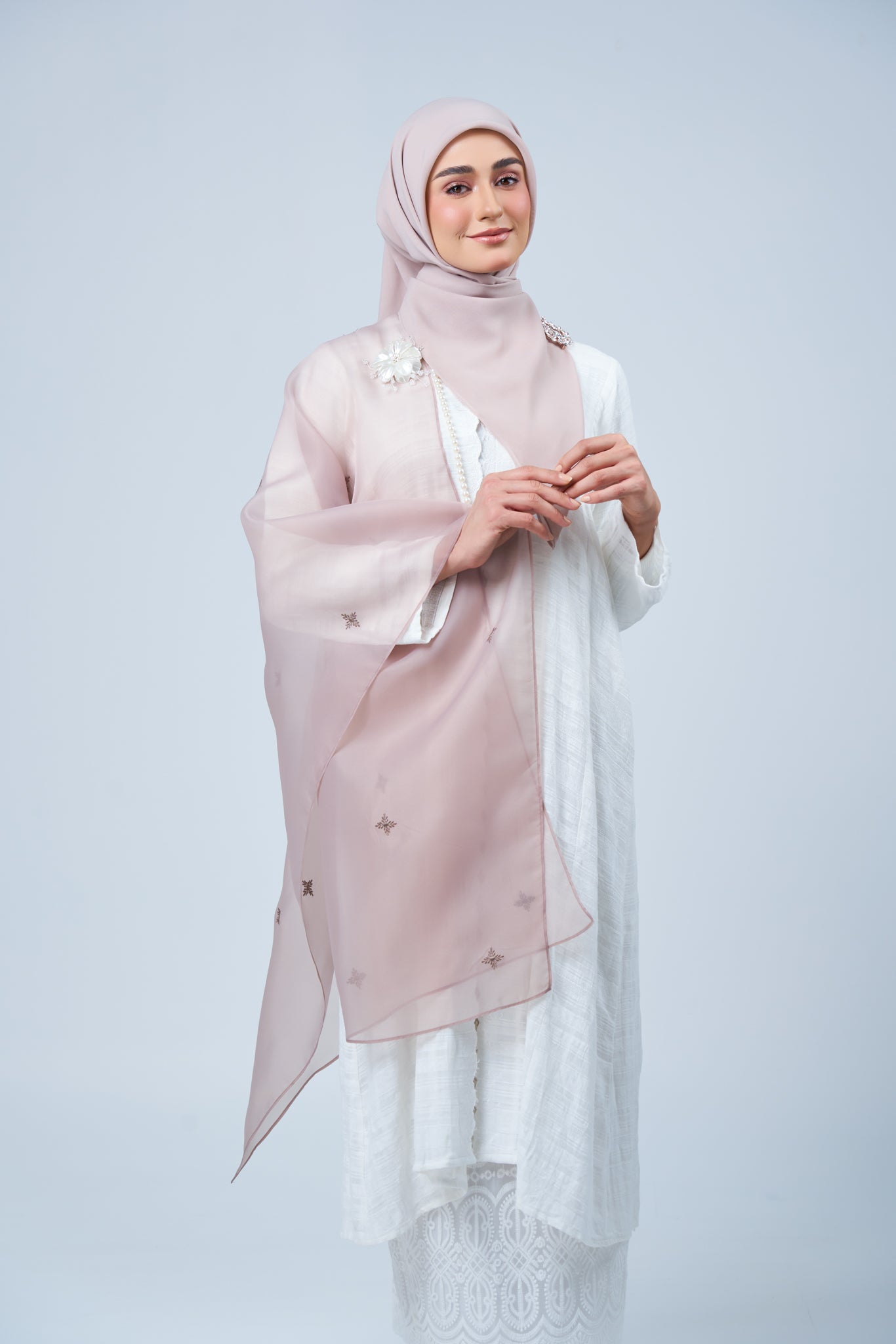 Selendang Rhea in Ratna [Ash]