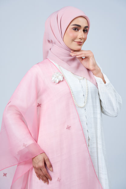 Selendang Rhea in Seroja [Dusty Pink]
