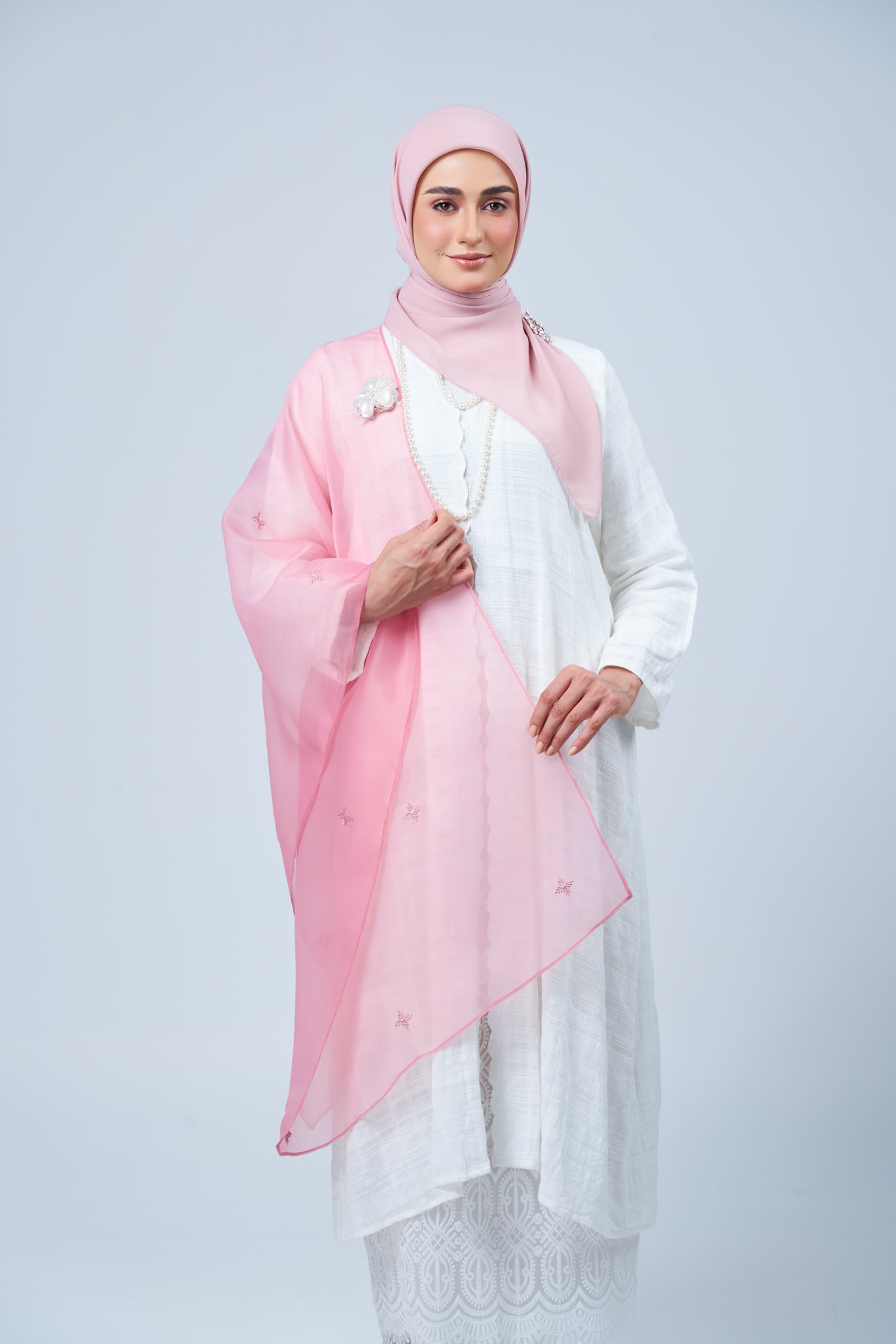 Selendang Rhea in Seroja [Dusty Pink]