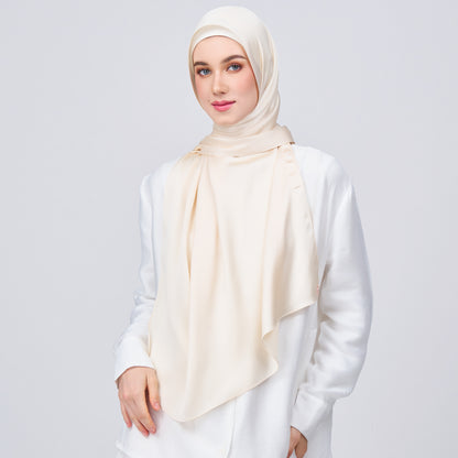 Instant Tag n' Go Shawl | Satin Bulle in Bridal Cream