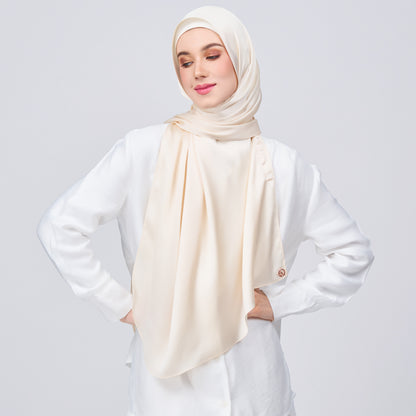 Instant Tag n' Go Shawl | Satin Bulle in Bridal Cream