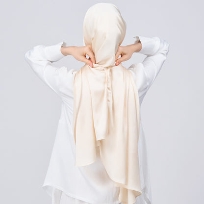 Instant Tag n' Go Shawl | Satin Bulle in Bridal Cream