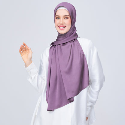 Instant Tag n' Go Shawl | Satin Bulle in Dark Orchid