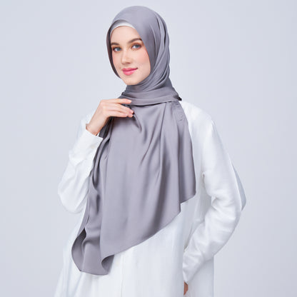 Instant Tag n' Go Shawl | Satin Bulle in Stone Grey