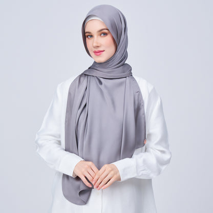Instant Tag n' Go Shawl | Satin Bulle in Stone Grey