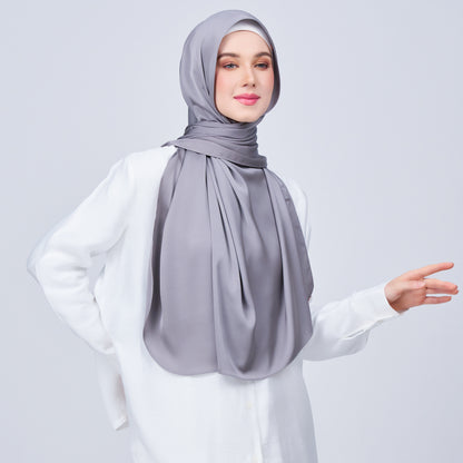 Instant Tag n' Go Shawl | Satin Bulle in Stone Grey
