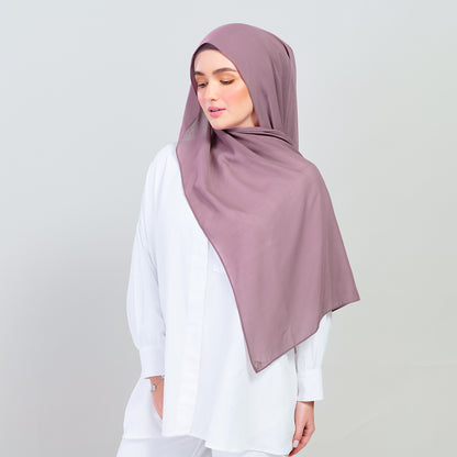 Ironless Elle Shawl in Berry