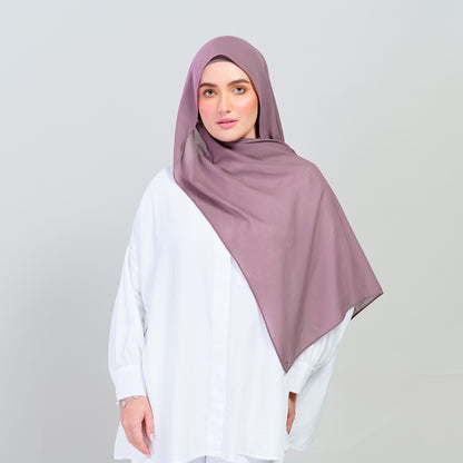 Ironless Elle Shawl in Berry