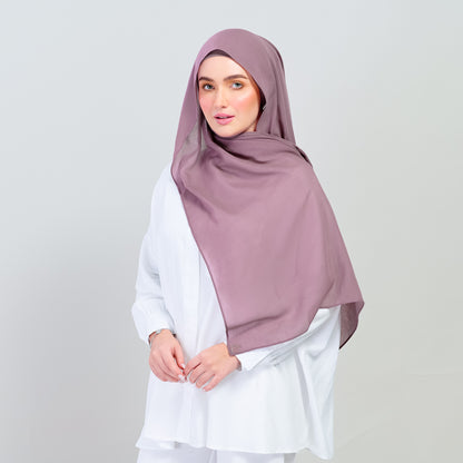 Ironless Elle Shawl in Berry