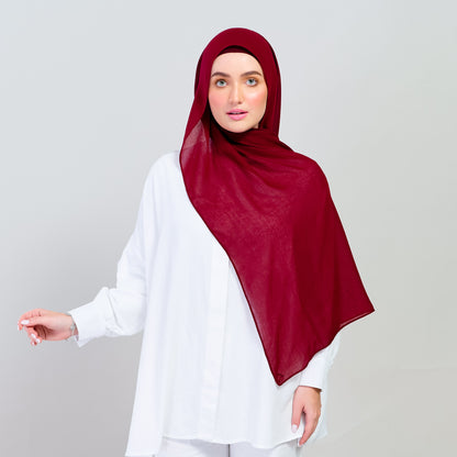 Ironless Elle Shawl in Crimson