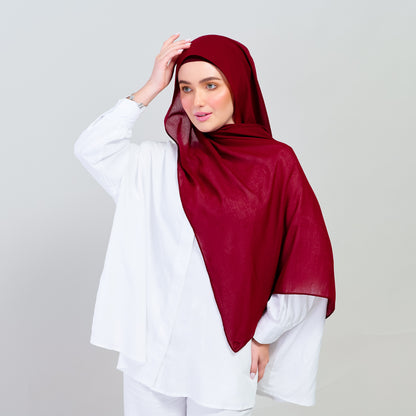 Ironless Elle Shawl in Crimson