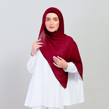 Ironless Elle Shawl in Crimson