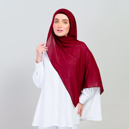 Ironless Elle Shawl in Crimson