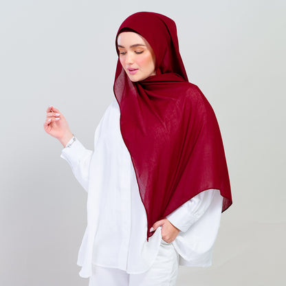 Ironless Elle Shawl in Crimson