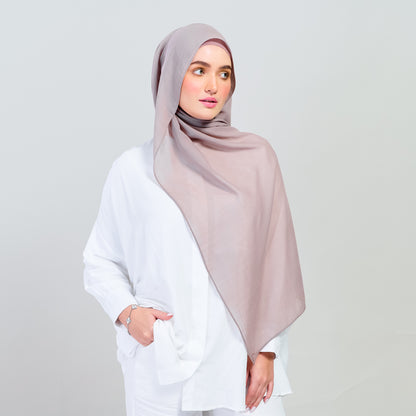 Ironless Elle Shawl in Toffee