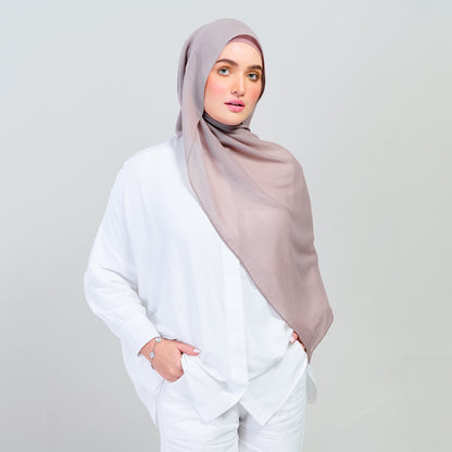 Ironless Elle Shawl in Toffee