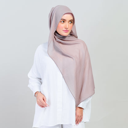 Ironless Elle Shawl in Toffee