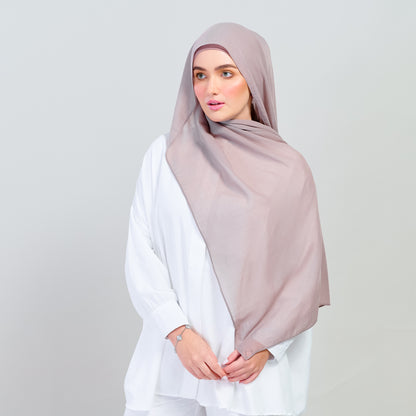 Ironless Elle Shawl in Toffee