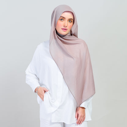 Ironless Elle Shawl in Toffee