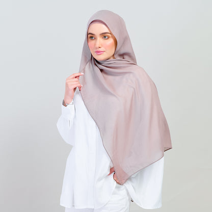 Ironless Elle Shawl in Toffee