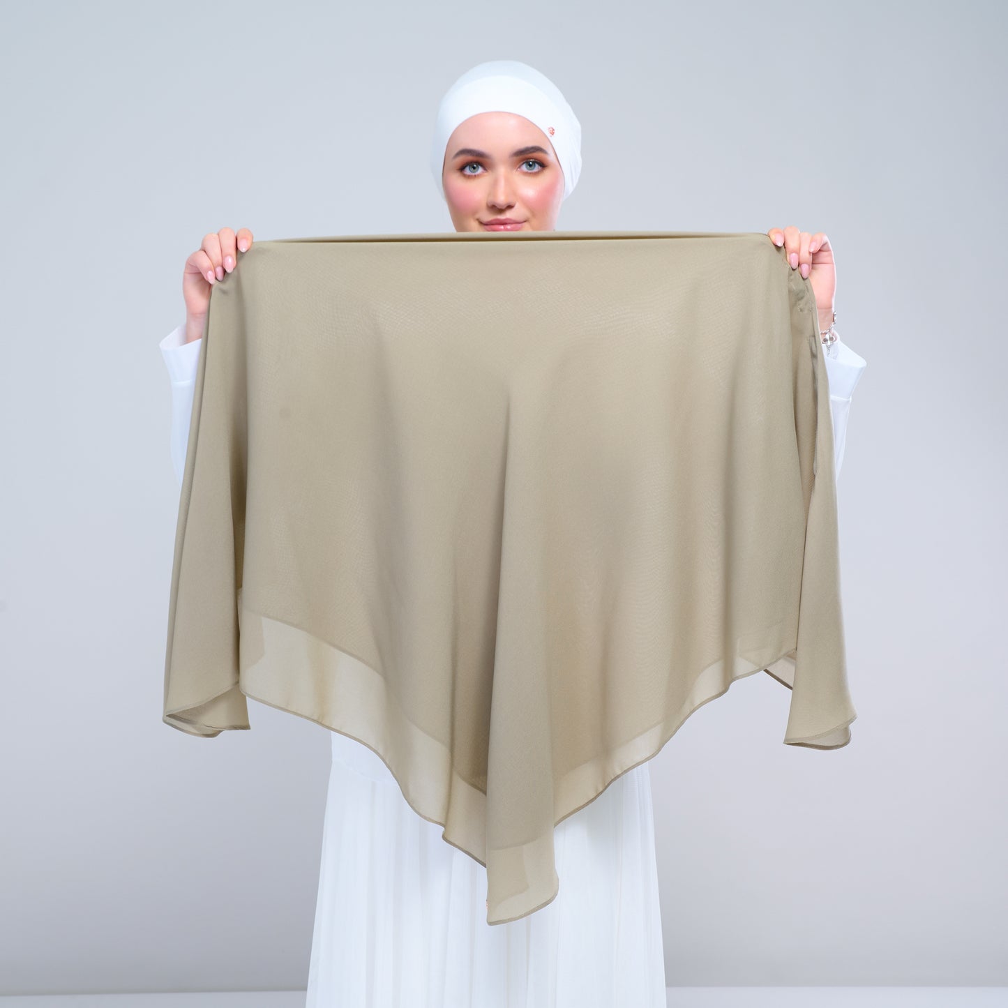 Instant Square Tag & Go l Cotton Voile in Matcha Taupe