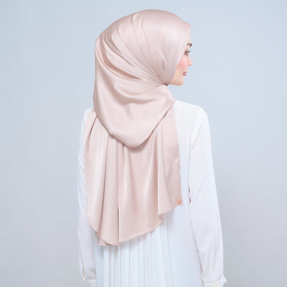 [As-Is] Instant Tag n' Go Shawl l Satin Silk in Linen Taupe