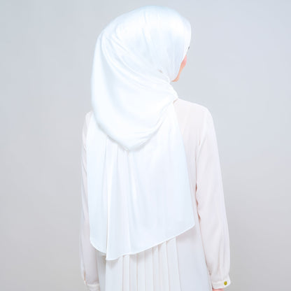 [As-Is] Instant Tag n' Go Shawl l Satin Silk in Bridal White