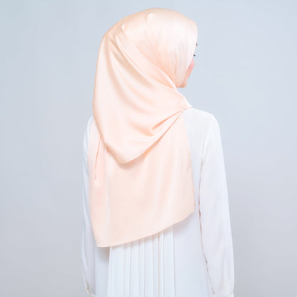 [As-Is] Instant Tag n' Go Shawl l Satin Silk in Soft Apricot