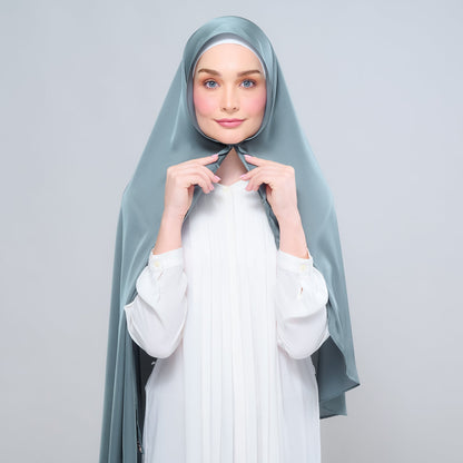 [As-Is] Instant Tag n' Go Shawl l Satin Silk in Sea Green