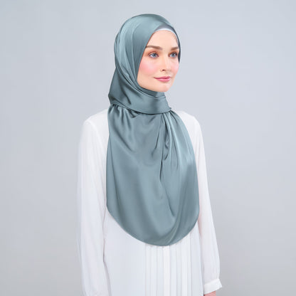 [As-Is] Instant Tag n' Go Shawl l Satin Silk in Sea Green