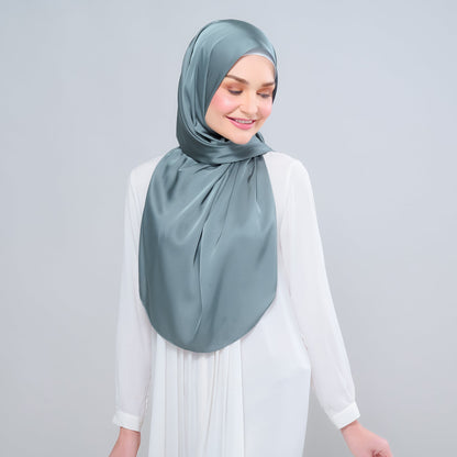 [As-Is] Instant Tag n' Go Shawl l Satin Silk in Sea Green