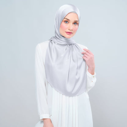 [As-Is] Instant Tag n' Go Shawl l Satin Silk in Silver