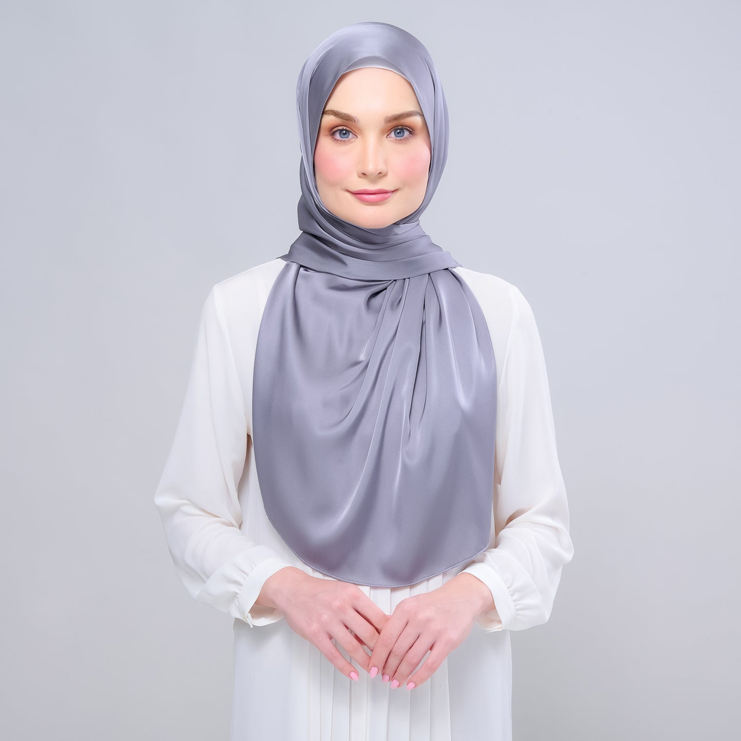 Instant Tag n' Go Shawl  | Satin Silk in Titanium Grey