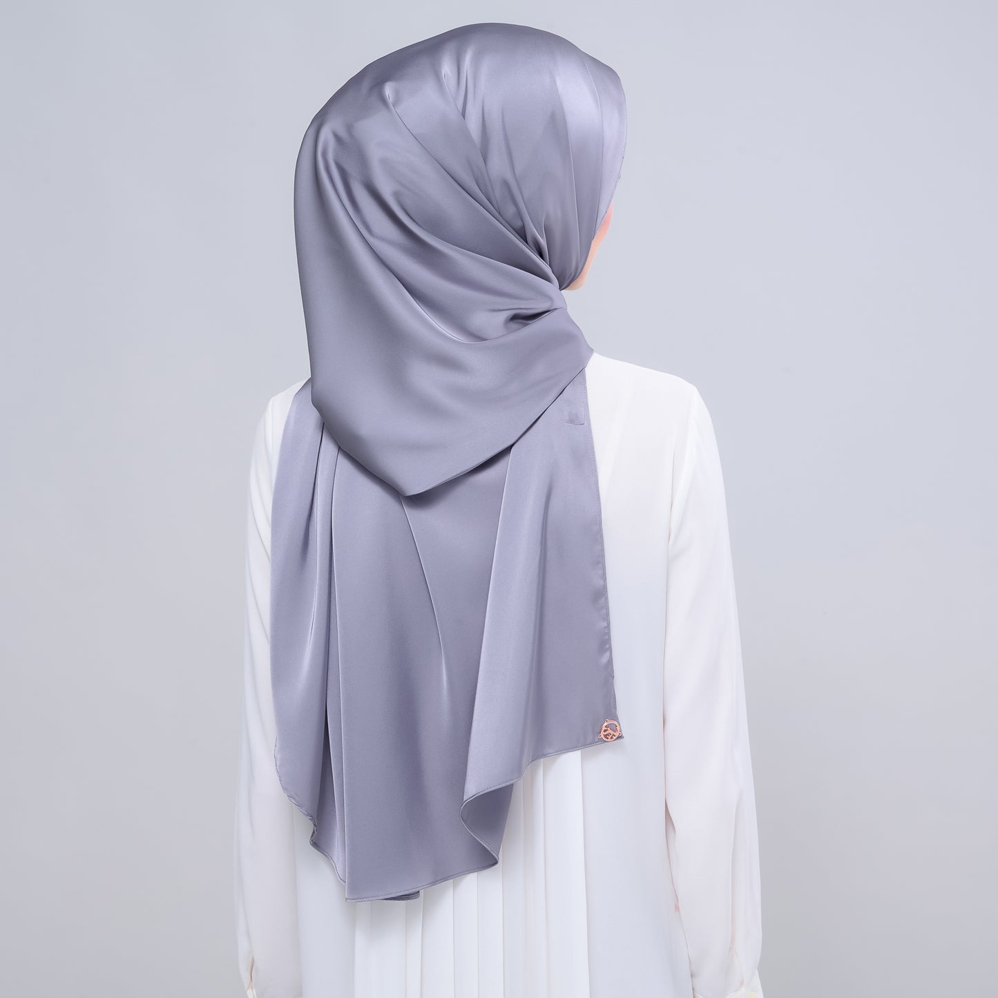 Instant Tag n' Go Shawl  | Satin Silk in Titanium Grey