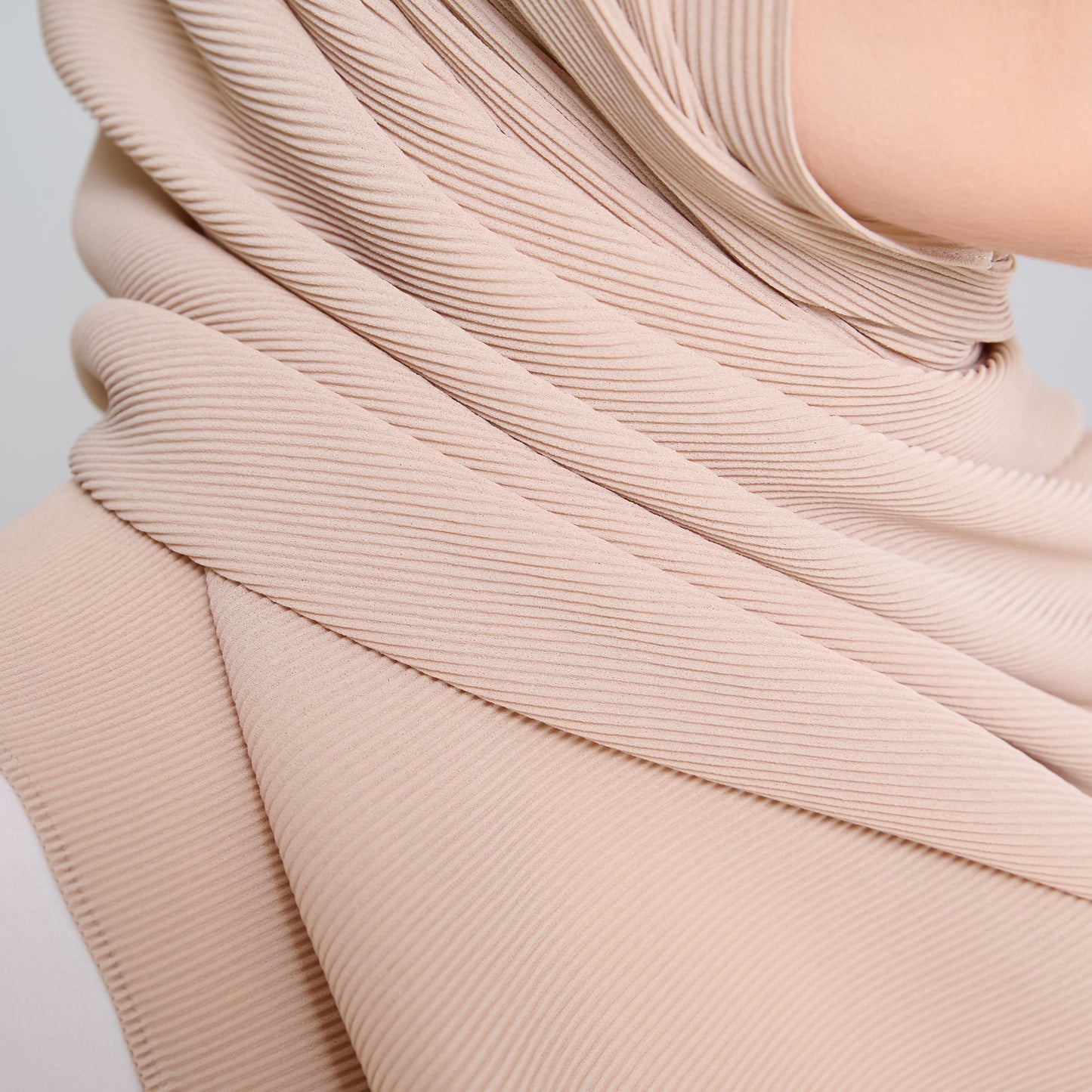 Zara Micropleats in Latte