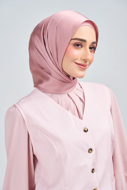 HoodX Luxe in Dahlia Pink