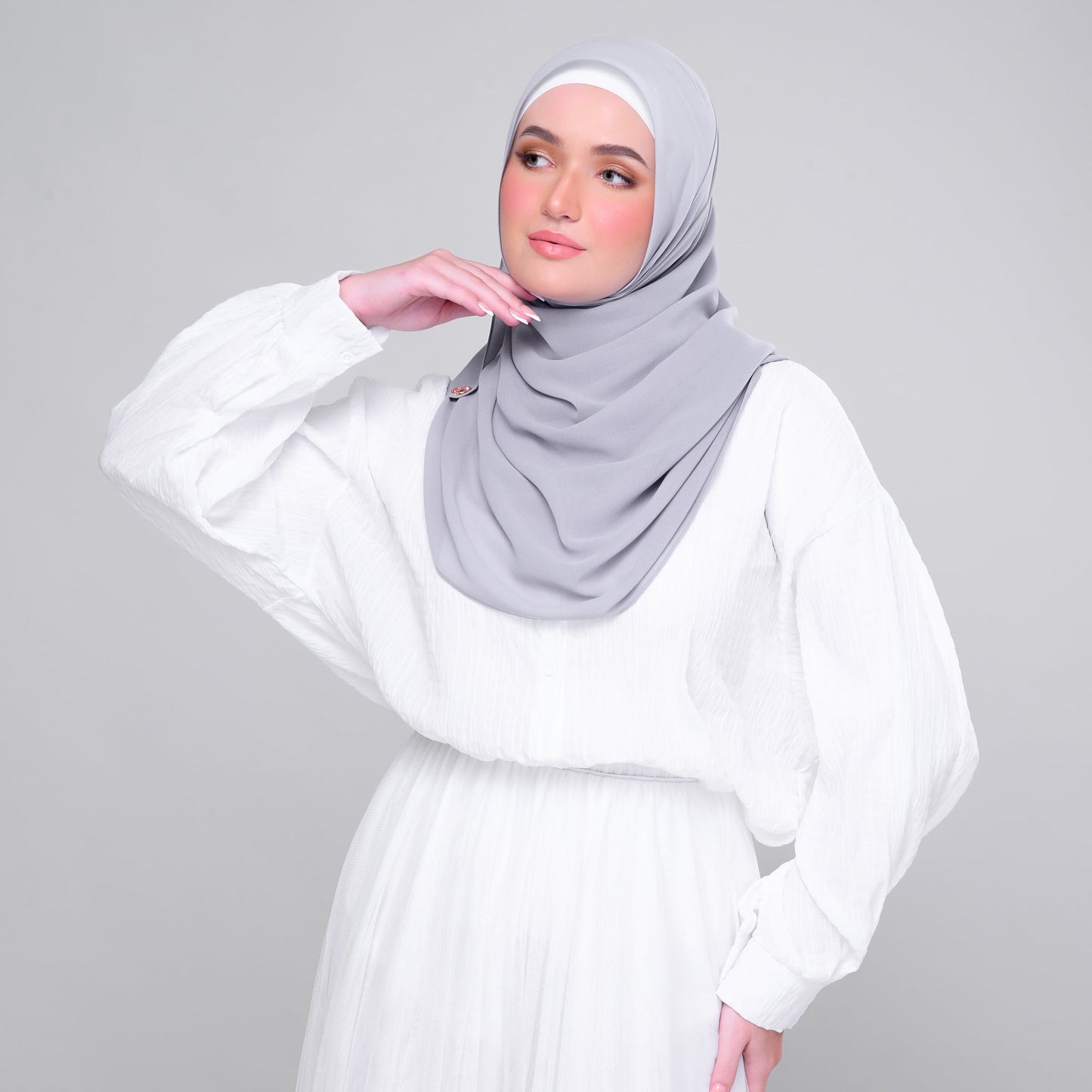 SLBasic 1.8M Shawl in Light Platinum