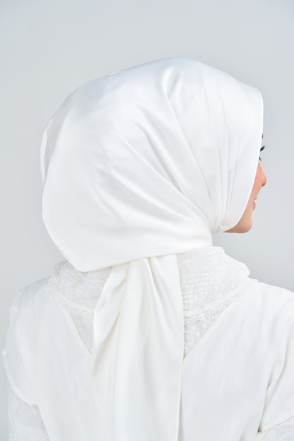 HoodX⁺Plus Luxe in Timeless White