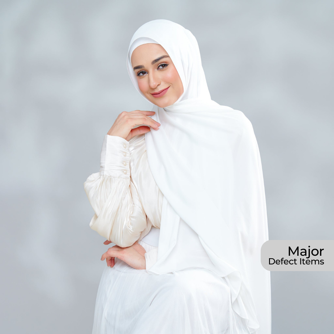 Adelia Magnet Series in Winter White [Major Defect]