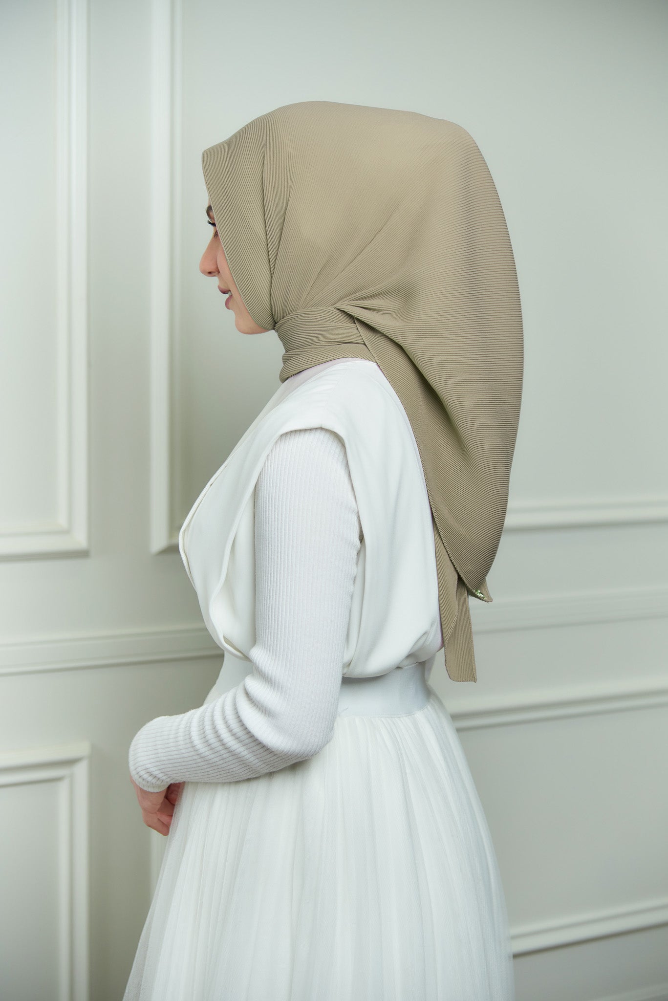 Bawal NeatPleats 2022 in Medium Taupe [MAJOR DEFECT]
