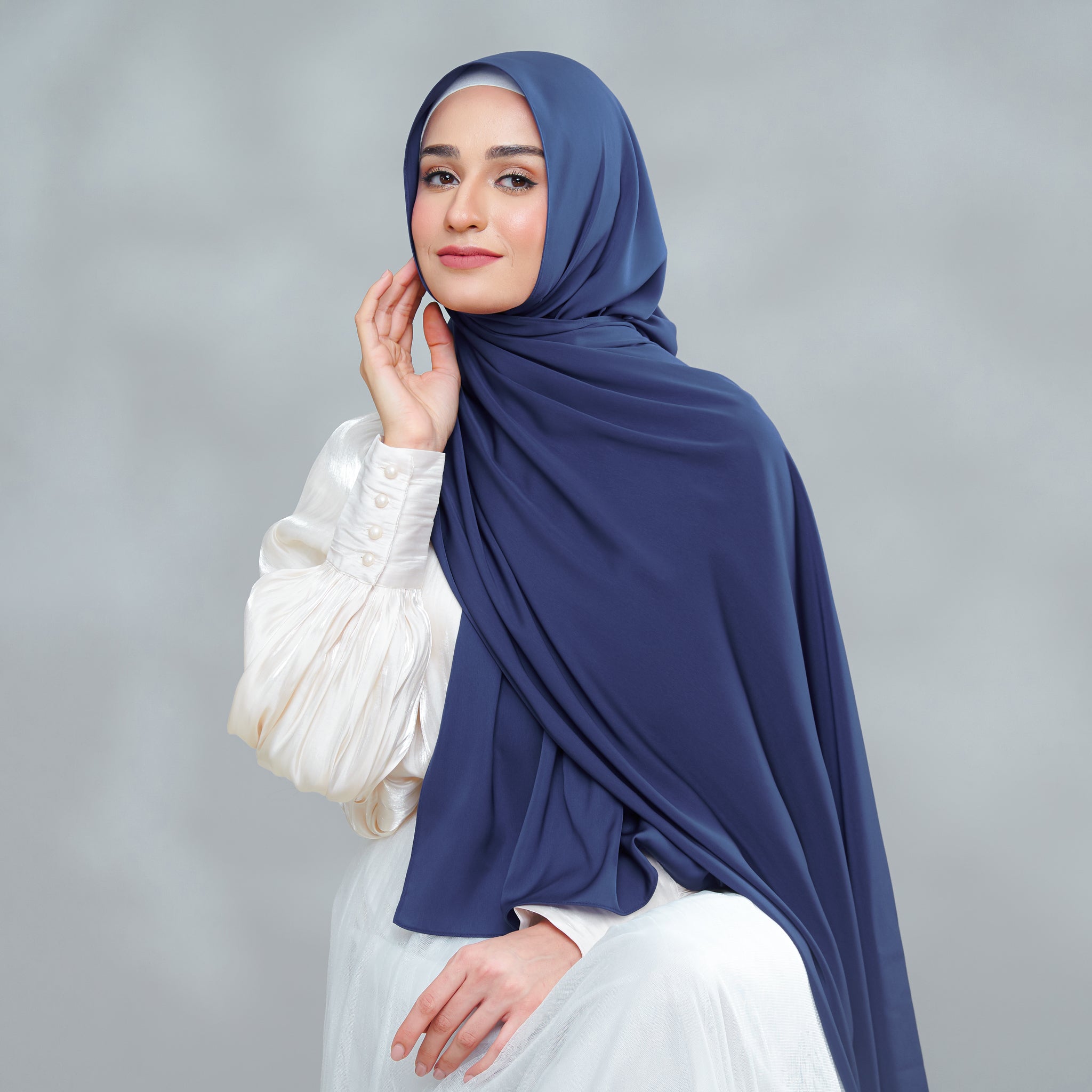 Adelia Magnet Series in Royal Blue