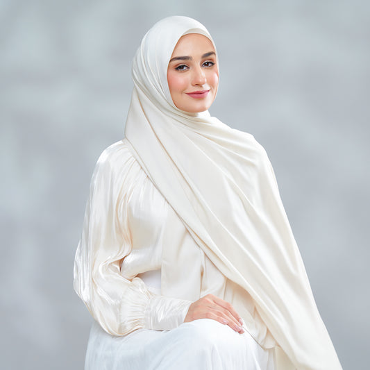 Adelia Magnet Series in Light Wheat