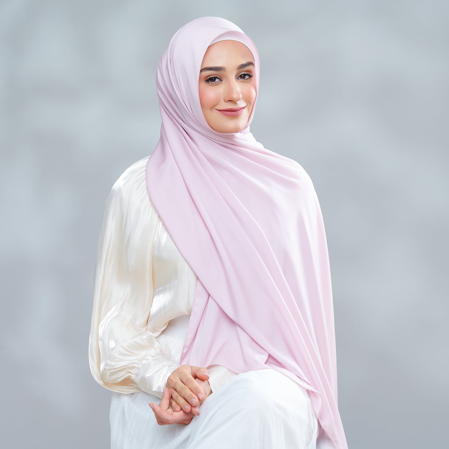 Adelia Magnet Series in Pearl Pink